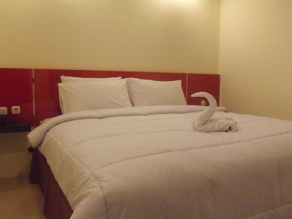 Quin Centro Hotel Палембанг Екстериор снимка