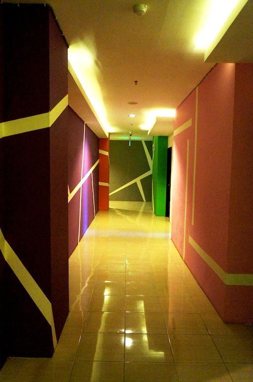 Quin Centro Hotel Палембанг Екстериор снимка